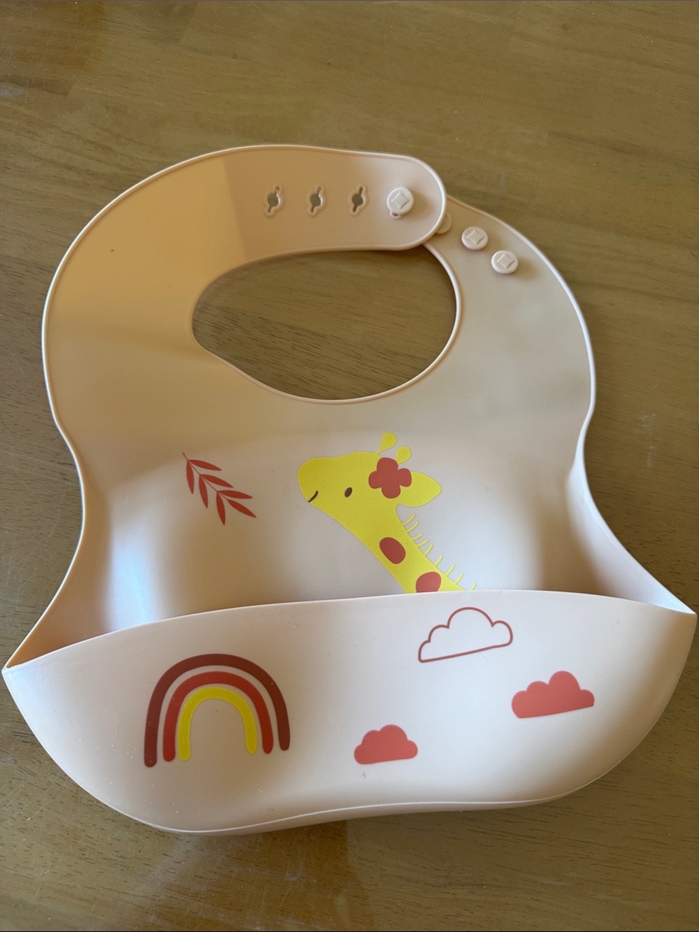 FREE w/ purchase - Silicone Baby Bib with Giraffe & Rainbow - Peach